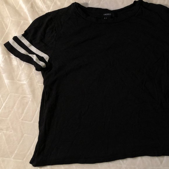 🏄3 for $15🏄 Black Tee With White Stripes - Picture 4 of 8